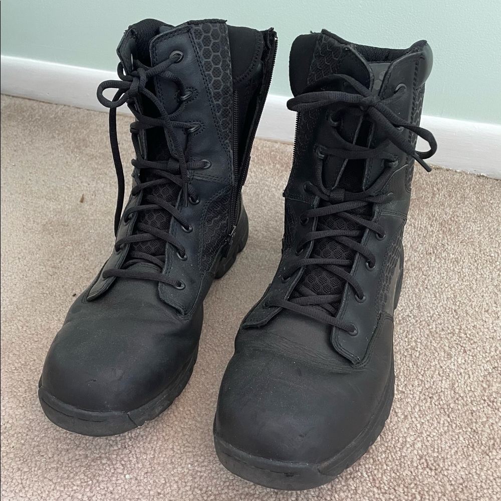 Used Bates Men’s Tactical Boots, US size 11.5
